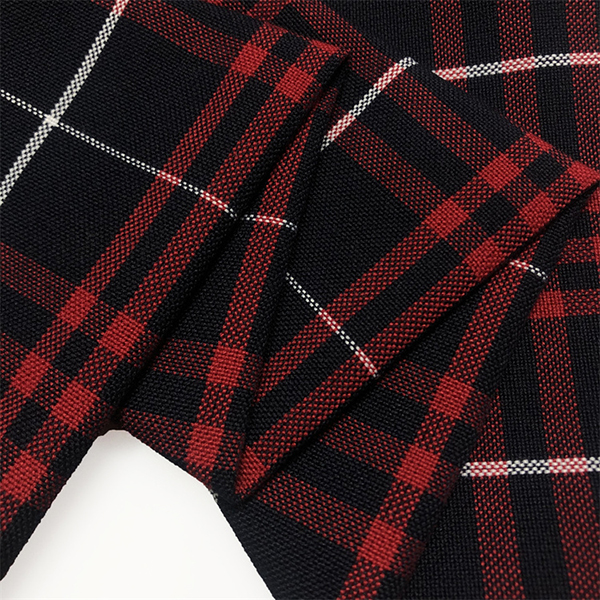 sinulid na tinina ng checked na damit 100 polyester red plaid school uniform fabric