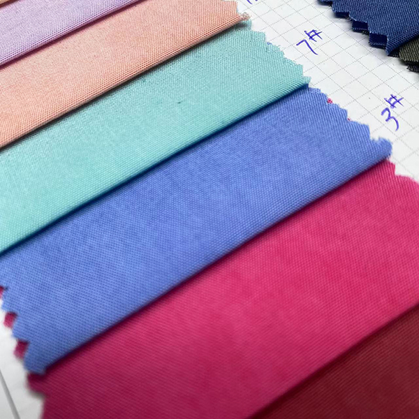 Pisana tkanina za srajco iz bambusovih vlaken 100, barvana s kravato, 8359